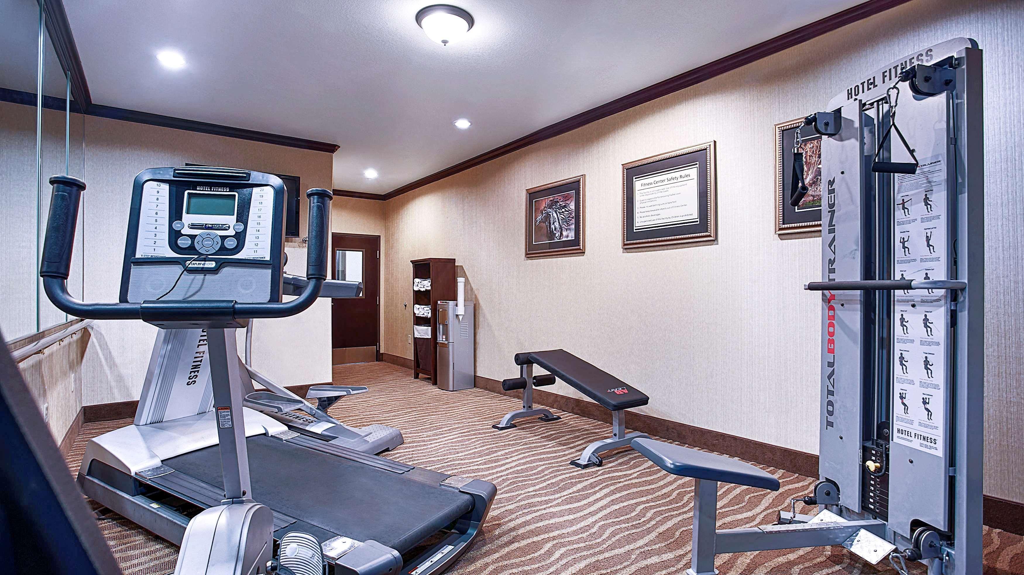 Best Western Plus Royal Mountain Inn & Suites Атенс Екстериор снимка